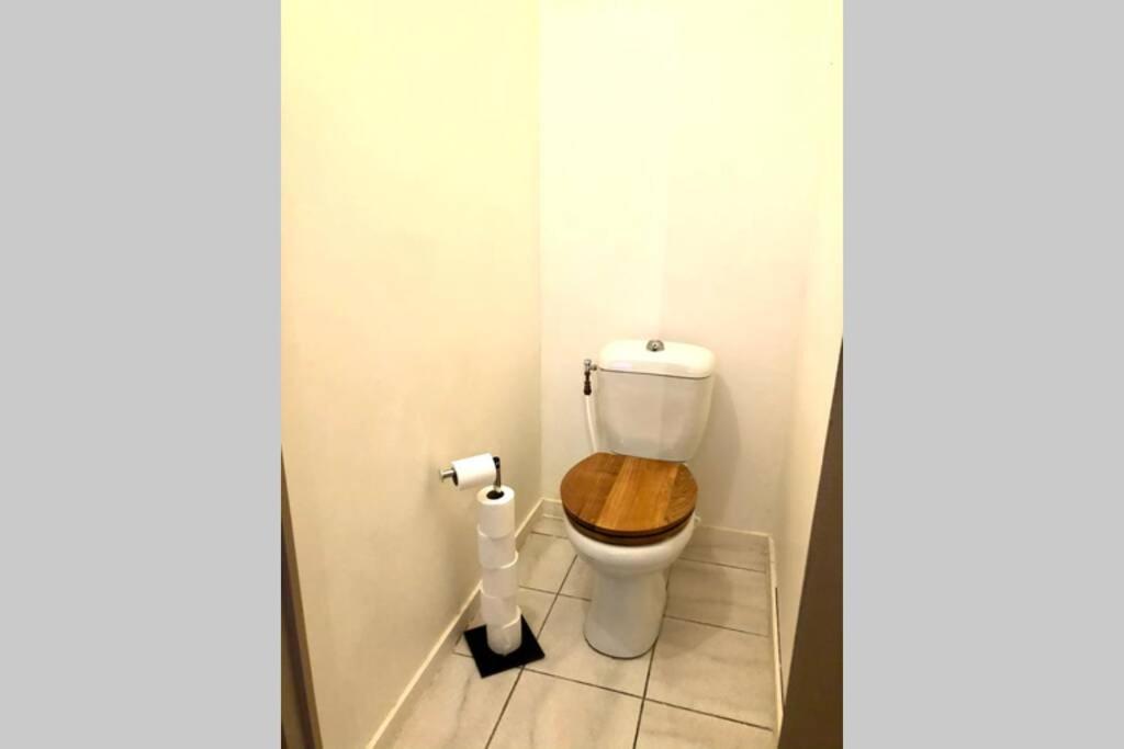 Apartment Proche Gare + Parking , Impasse Tranquille *